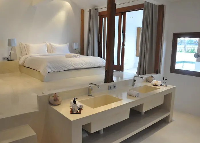 Villa Is Simple Bali