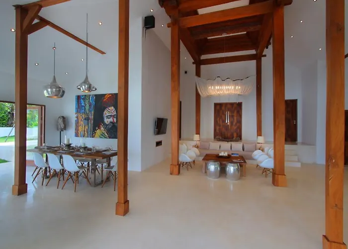 Villa Is Simple Bali Canggu